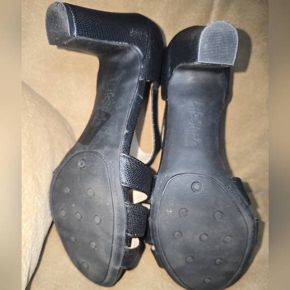 LifeStride Caramel Women's High Heels By LifeStride Black Size 9.5M - Picture 4 of 8